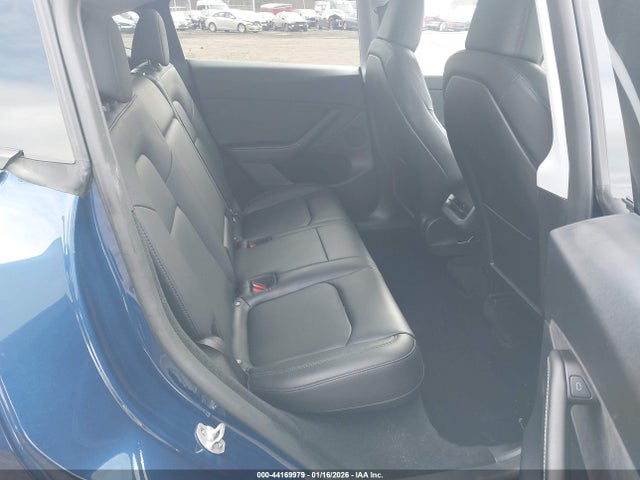 Продажа на аукционе авто 2023 Tesla Model Y Awd/long Range Dual Motor All-wheel Drive, vin: 7SAYGDEE5PA182333, номер лота: 44169979