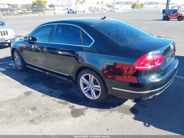 2014 VOLKSWAGEN PASSAT 1VWCN7A38EC097807 Photo 2