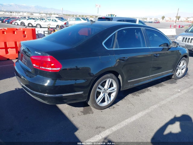 2014 VOLKSWAGEN PASSAT 1VWCN7A38EC097807 Photo 3