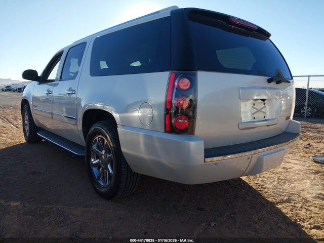 2014 GMC YUKON XL 1500 1GKS1MEF0ER141474 Photo 2