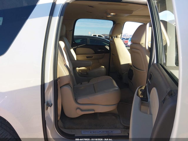 2014 GMC YUKON XL 1500 1GKS1MEF0ER141474 Photo 7