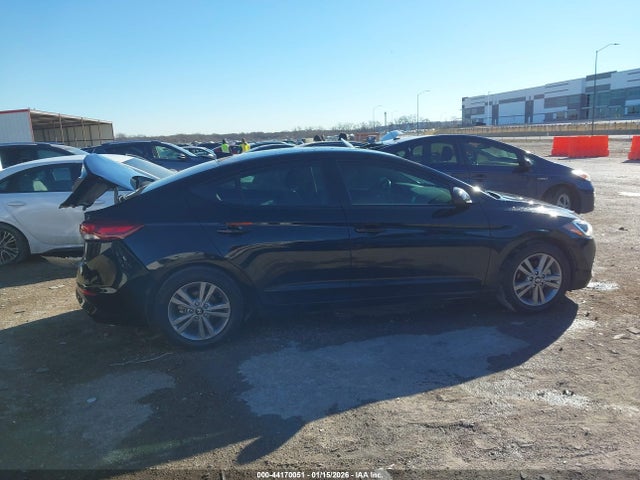 2018 Hyundai Elantra Value Edition მანქანა იყიდება აუქციონზე, vin: KMHD84LF3JU562935, აუქციონის ნომერი: 44170051