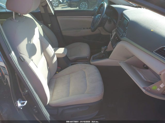 2018 Hyundai Elantra Value Edition მანქანა იყიდება აუქციონზე, vin: KMHD84LF3JU562935, აუქციონის ნომერი: 44170051