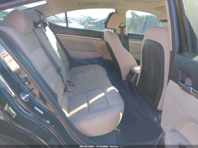 2018 Hyundai Elantra Value Edition მანქანა იყიდება აუქციონზე, vin: KMHD84LF3JU562935, აუქციონის ნომერი: 44170051