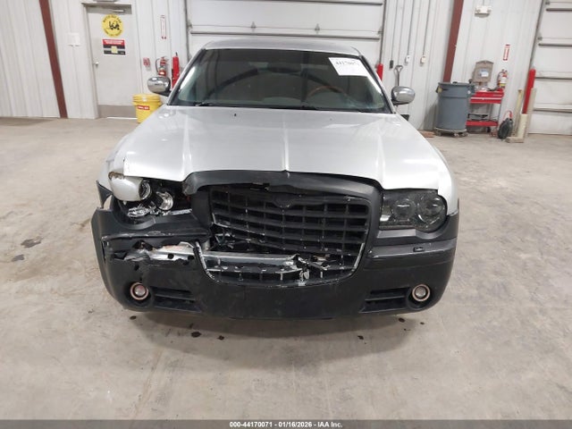 2005 Chrysler 300c მანქანა იყიდება აუქციონზე, vin: 2C3AA63H35H132490, აუქციონის ნომერი: 44170071