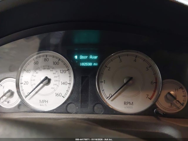 2005 Chrysler 300c მანქანა იყიდება აუქციონზე, vin: 2C3AA63H35H132490, აუქციონის ნომერი: 44170071