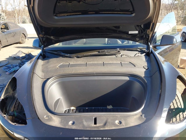 2024 TESLA MODEL Y 7SAYGDEE9RA329532 Photo 9