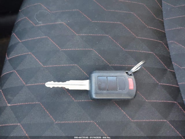 ML32AUHJ7MH007838 Mitsubishi Mirage Carbonite Edition/es/le