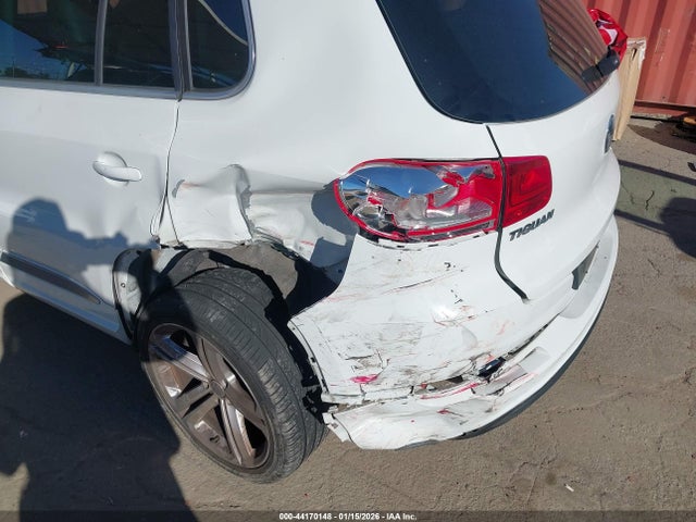 WVGAV7AX4GW096602 Volkswagen Tiguan R-line