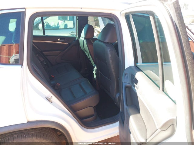WVGAV7AX4GW096602 Volkswagen Tiguan R-line