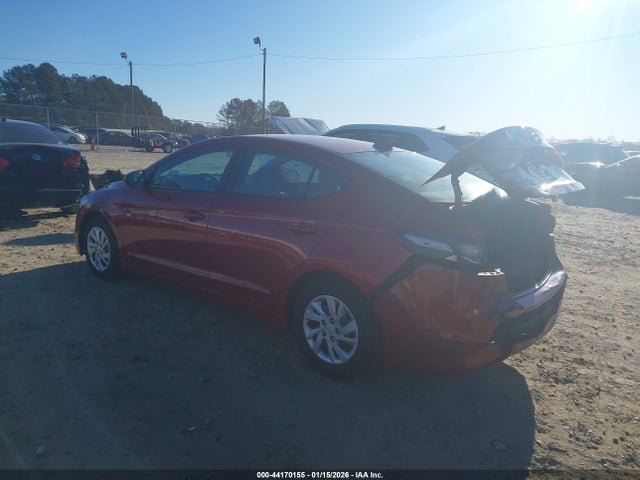 2017 HYUNDAI ELANTRA KMHD74LF2HU071236 Photo 2