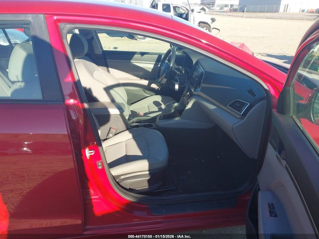 2017 HYUNDAI ELANTRA KMHD74LF2HU071236 Photo 4