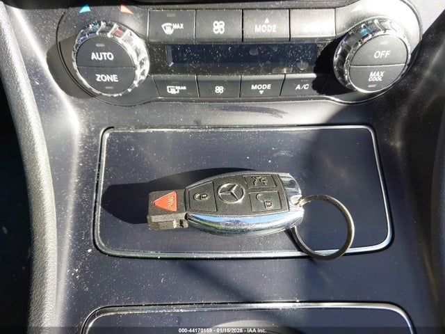 WDCTG4EB2KJ550382 Mercedes-Benz GLA 250