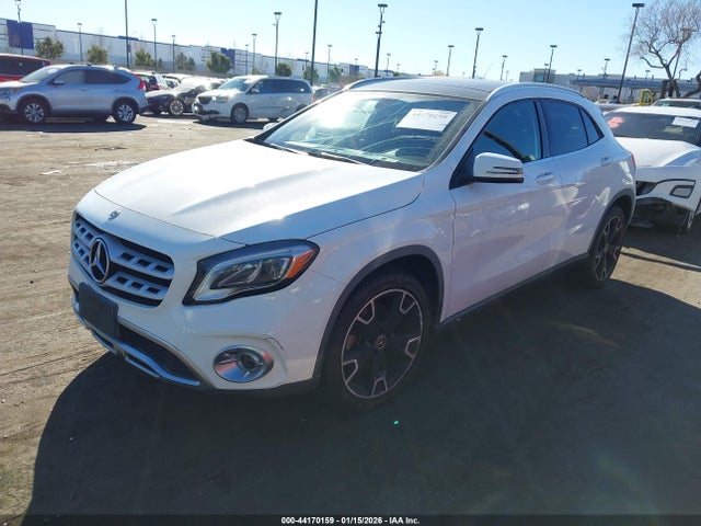 WDCTG4EB2KJ550382 Mercedes-Benz GLA 250