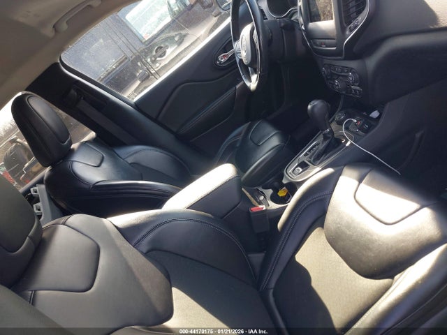 Продажа на аукционе авто 2020 Jeep Cherokee Latitude Plus 4x4, vin: 1C4PJMLB5LD585252, номер лота: 44170175