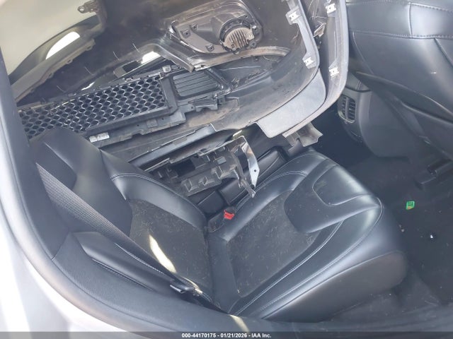 Продажа на аукционе авто 2020 Jeep Cherokee Latitude Plus 4x4, vin: 1C4PJMLB5LD585252, номер лота: 44170175