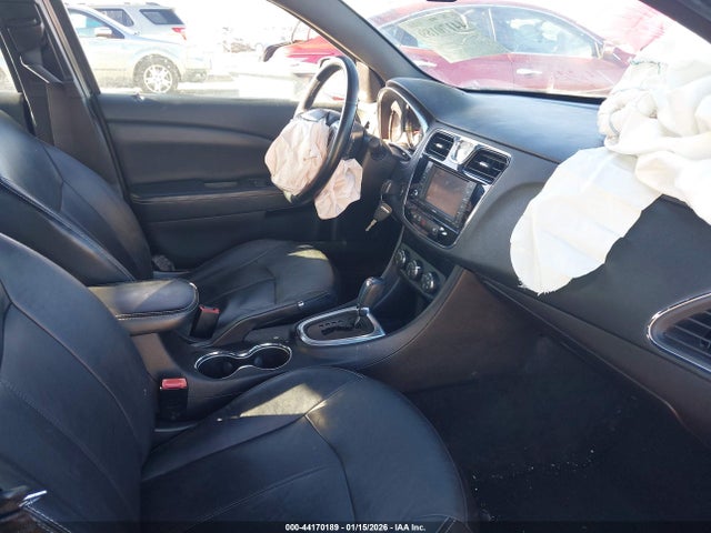 2012 Chrysler 200 Limited მანქანა იყიდება აუქციონზე, vin: 1C3CCBCG5CN144907, აუქციონის ნომერი: 44170189