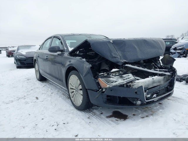 2015 AUDI A8 WAUJGAFDXFN038649 Photo 0