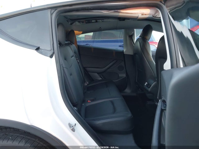 2021 Tesla Model Y Long Range Dual Motor All-wheel Drive მანქანა იყიდება აუქციონზე, vin: 5YJYGDEEXMF095166, აუქციონის ნომერი: 44170232