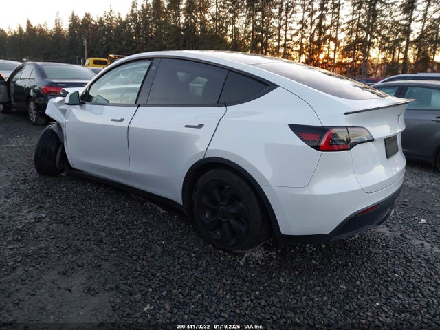2021 TESLA MODEL Y 5YJYGDEEXMF095166 Photo 2