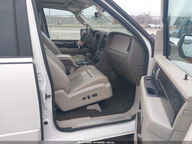2015 LINCOLN NAVIGATOR L 5LMJJ3JT9FEJ05376 Photo 4