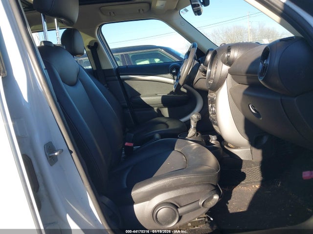 2015 MINI COUNTRYMAN WMWZB3C55FWR43952 Photo 4