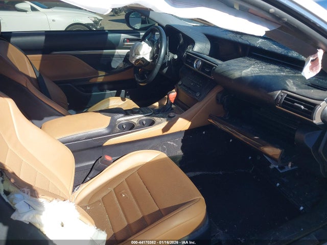 2017 LEXUS RC 200T JTHHA5BC4H5006899 Photo 4