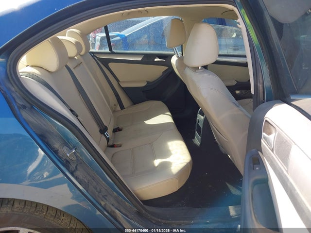 Auction sale of the 2017 Volkswagen Jetta 1.4t Se, vin: 3VWDB7AJ5HM261769, lot number: 44170400