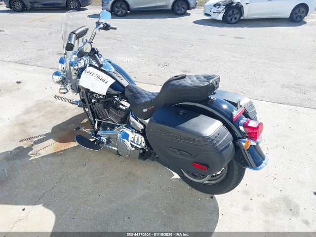 2023 HARLEY-DAVIDSON FLHCS 1HD1YBK17PB041219 Photo 2