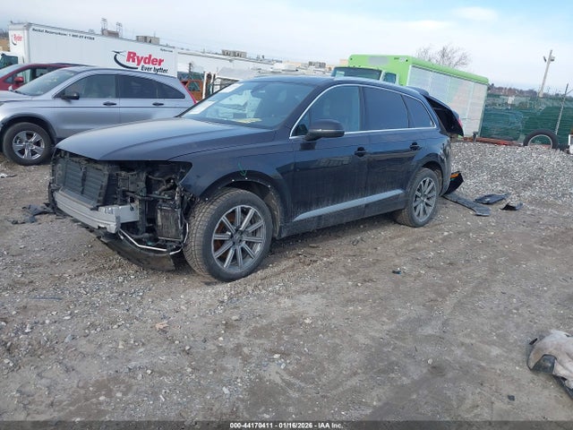 2019 AUDI Q7 WA1LAAF75KD003082 Photo 1