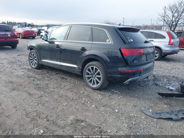 2019 AUDI Q7 WA1LAAF75KD003082 Photo 2