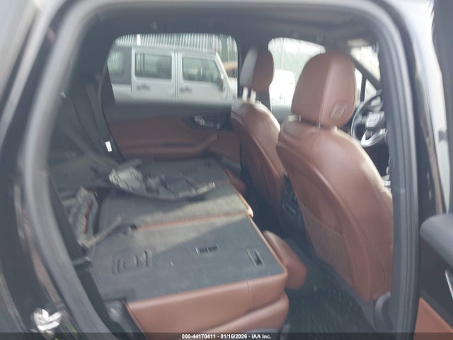 2019 AUDI Q7 WA1LAAF75KD003082 Photo 7