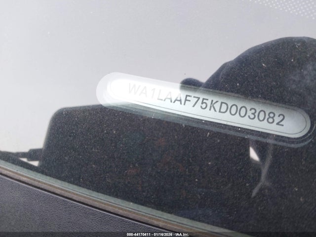 2019 AUDI Q7 WA1LAAF75KD003082 Photo 8