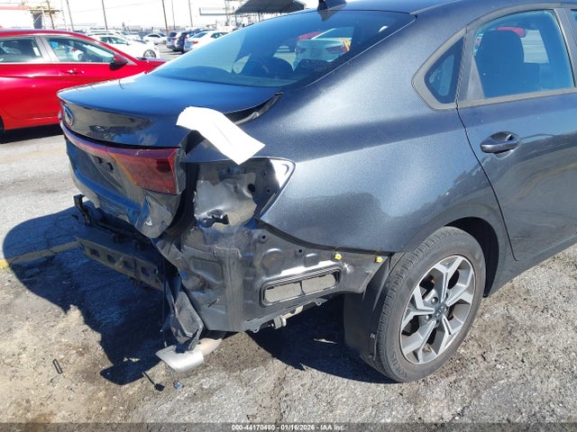3KPF24AD6ME398423 KIA Forte Lxs