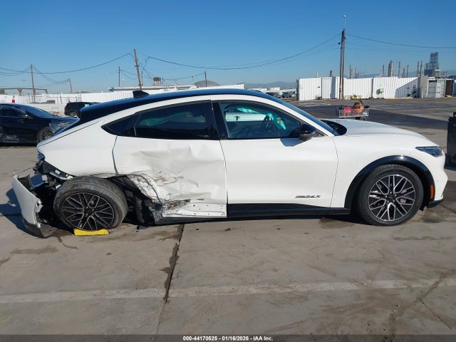 3FMTK3R70RMA47009 Ford Mustang Mach-e Premium