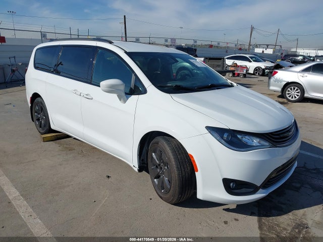 2019 CHRYSLER PACIFICA HYBRID 2C4RC1H77KR533042