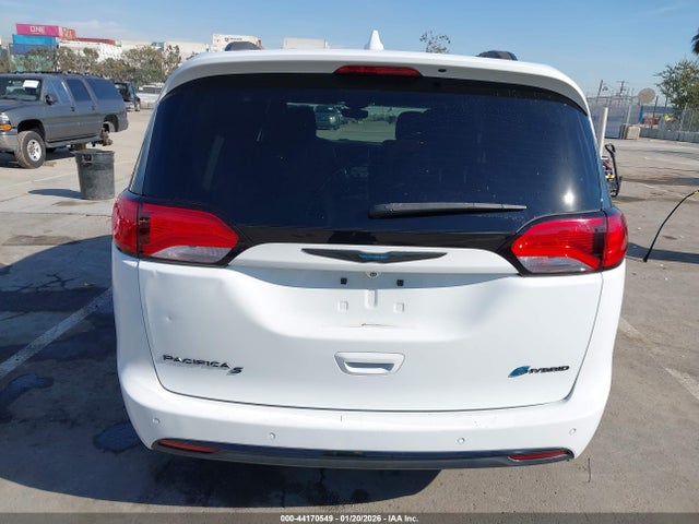 Chrysler Pacifica Hybrid Touring Plus 2019 2C4RC1H77KR533042 Image 16