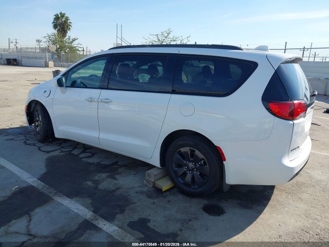 2019 CHRYSLER PACIFICA HYBRID 2C4RC1H77KR533042 Photo 5