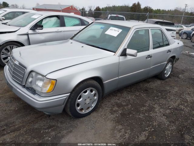1995 MERCEDES-BENZ E WDBEB31E3SC204898 Photo 1