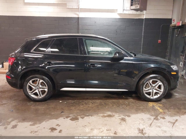 2018 Audi Q5 2.0t Premium/2.0t Tech Premium მანქანა იყიდება აუქციონზე, vin: WA1ANAFY5J2051339, აუქციონის ნომერი: 44170581