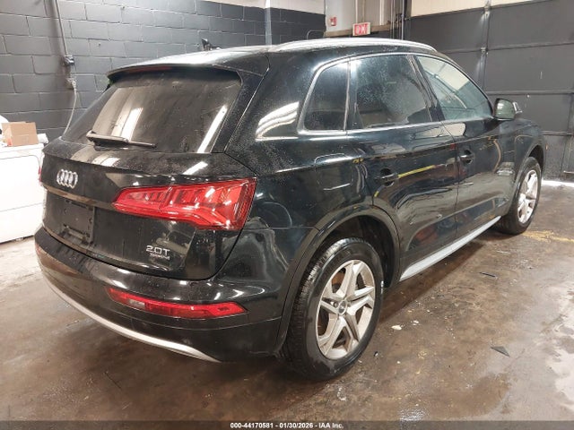 2018 Audi Q5 2.0t Premium/2.0t Tech Premium მანქანა იყიდება აუქციონზე, vin: WA1ANAFY5J2051339, აუქციონის ნომერი: 44170581