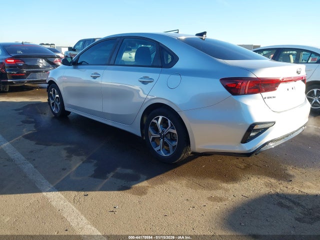3KPF24AD6KE059657 KIA Forte Lxs