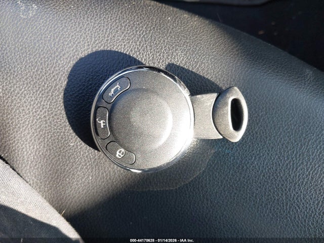 2012 MINI COOPER WMWSU3C51CT264009 Photo 10