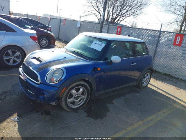 2012 MINI COOPER WMWSU3C51CT264009 Photo 1