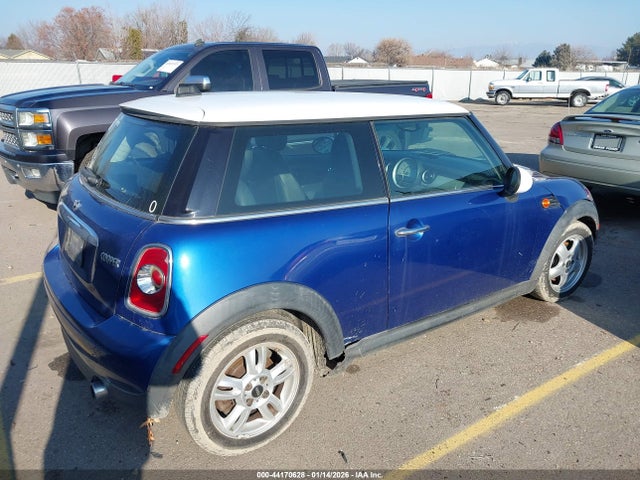 2012 MINI COOPER WMWSU3C51CT264009 Photo 3