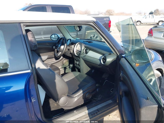 2012 MINI COOPER WMWSU3C51CT264009 Photo 4