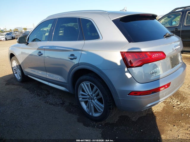 2018 AUDI Q5 WA1BNAFY1J2126493 Photo 2