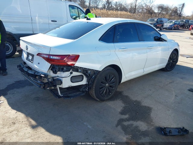 44170644 :رقم المزاد ، 3VWC57BU5MM077423 vin ، 2021 Volkswagen Jetta 1.4t R-line/1.4t S/1.4t Se مزاد بيع
