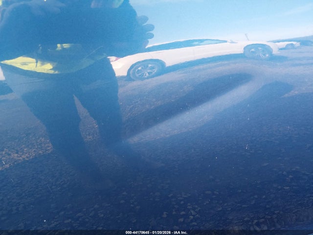 JTDKDTB30F1577894 Toyota Prius C Two
