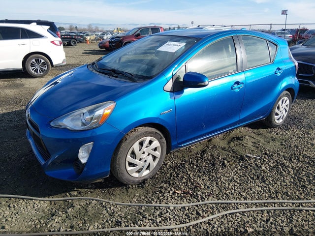 JTDKDTB30F1577894 Toyota Prius C Two